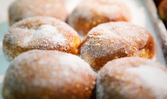 Malasadas from Leonard’s Bakery