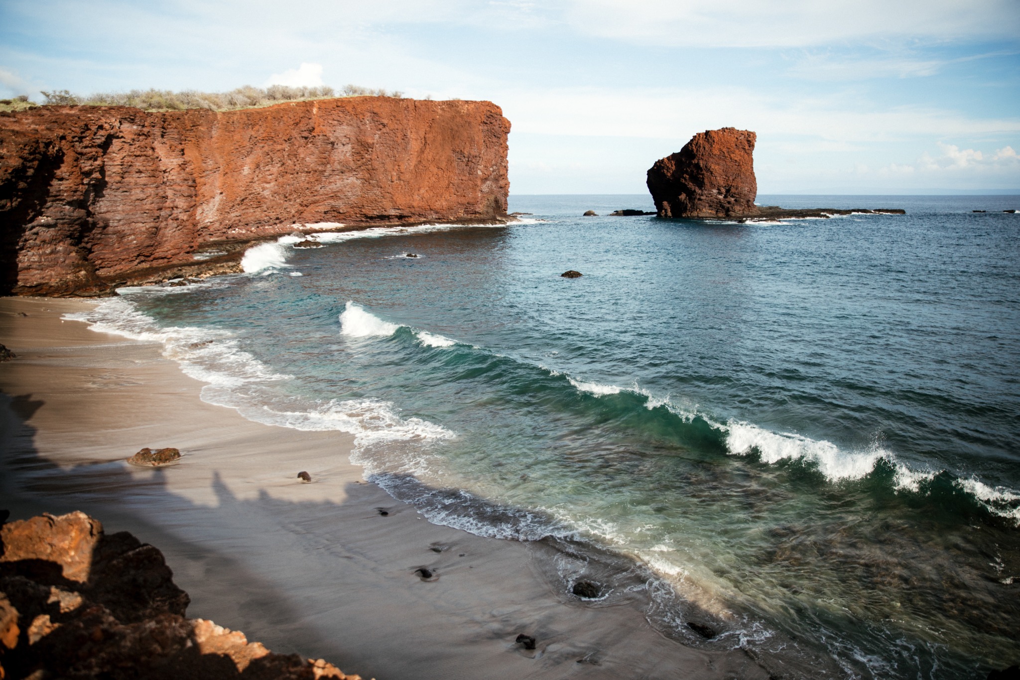 Puʻu Pehe (Sweetheart Rock) and the Lānaʻi coast