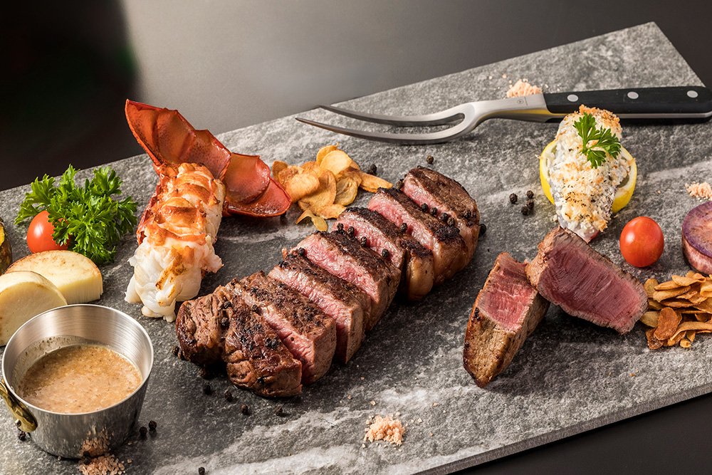 Teppanyaki steak and lobster at Restaurant Suntory Honolulu