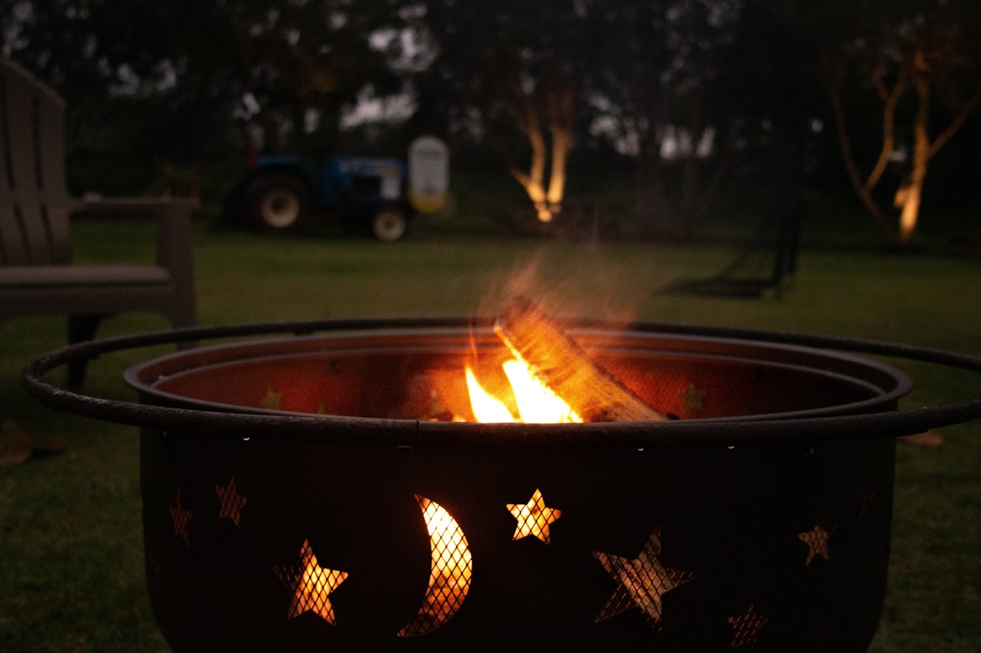 Fire pit at Kahuku Farms — official venue photograph
