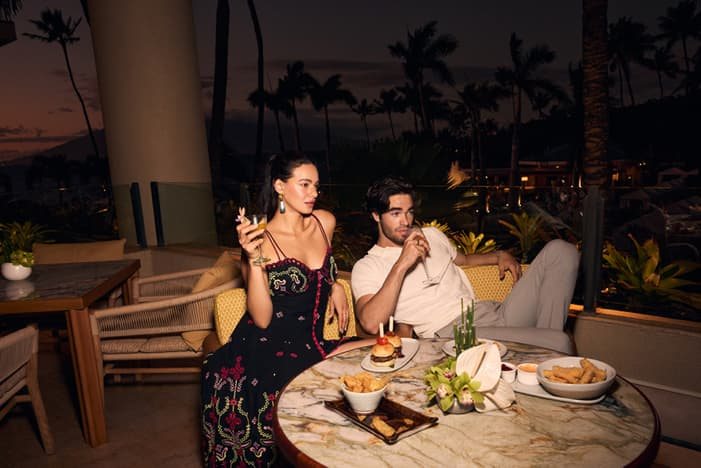 Evening drinks at Four Seasons Maui’s Lobby Lounge