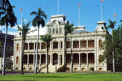 The exterior of ʻIolani Palace.