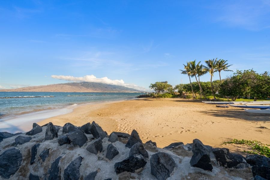 Kalepolepo Beach Park — source photograph