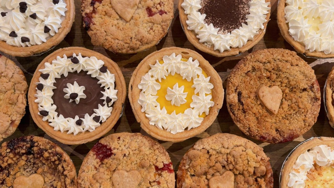 Pie selection at Maui Pie