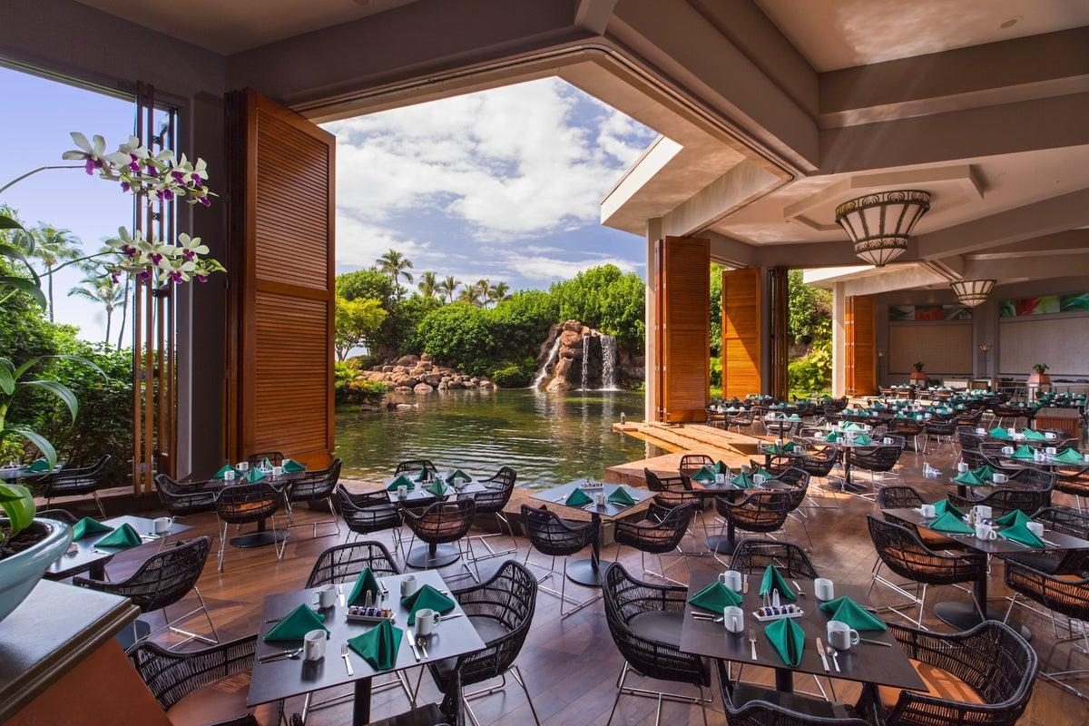 Swan Court breakfast dining room beside the lagoon at Hyatt Regency Maui; setting photograph