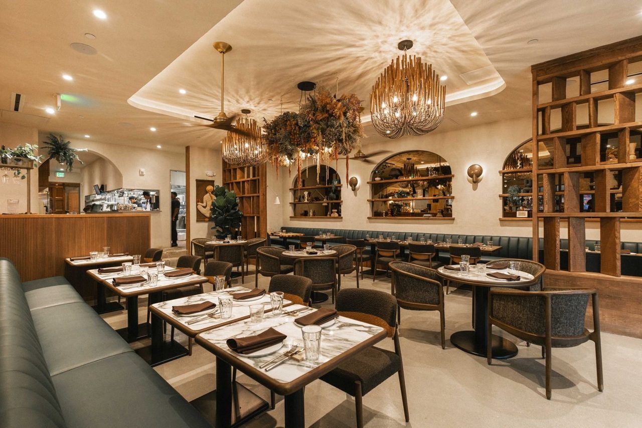 Dining room at Botanico Waikiki