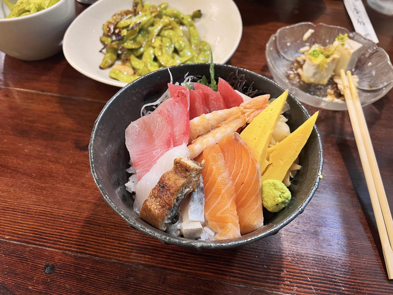 Chirashi bowl at Hana no Sato, Honolulu.