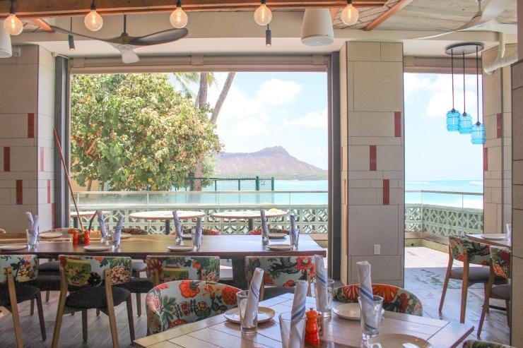 Oceanfront dining at Monkeypod Kitchen, Outrigger Reef Waikiki.