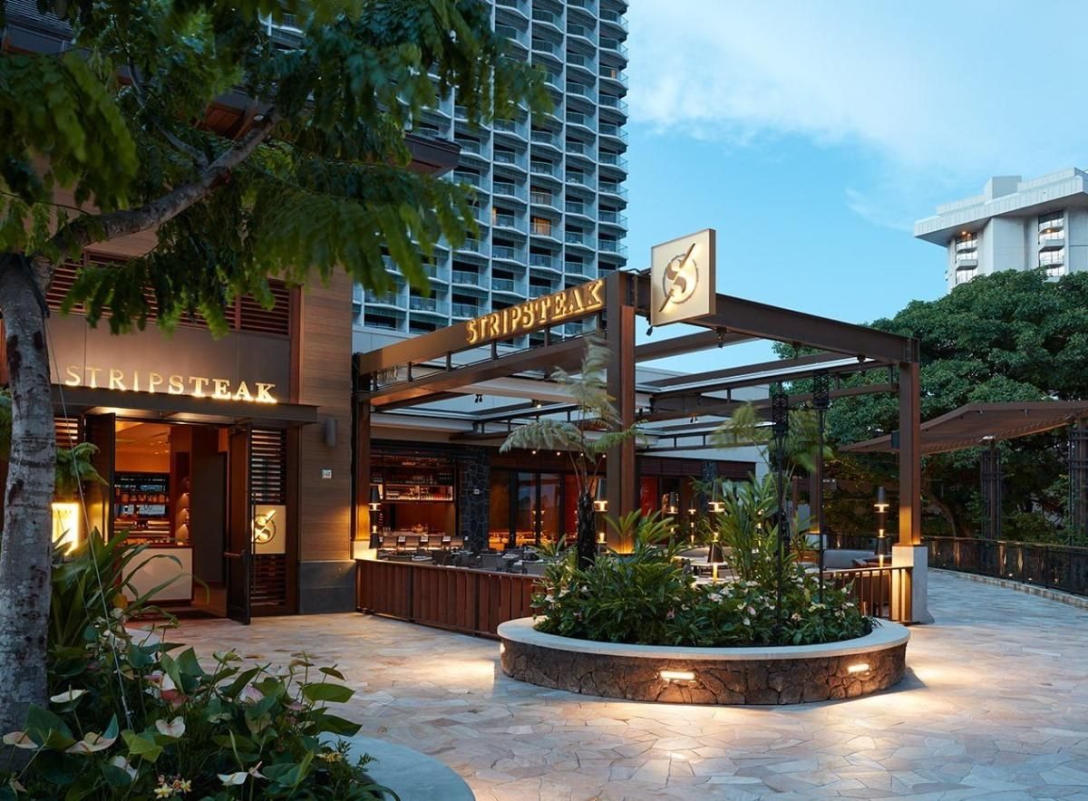 Entrance to STRIPSTEAK Waikiki