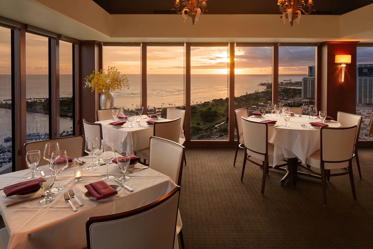 The Signature Prime Steak & Seafood dining room and ocean views