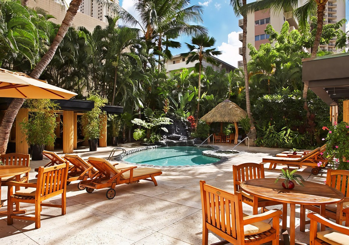 Pool courtyard at Bamboo Waikiki Hotel