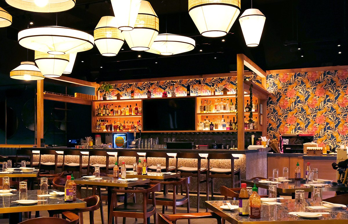 Chao Hawaii dining room and bar