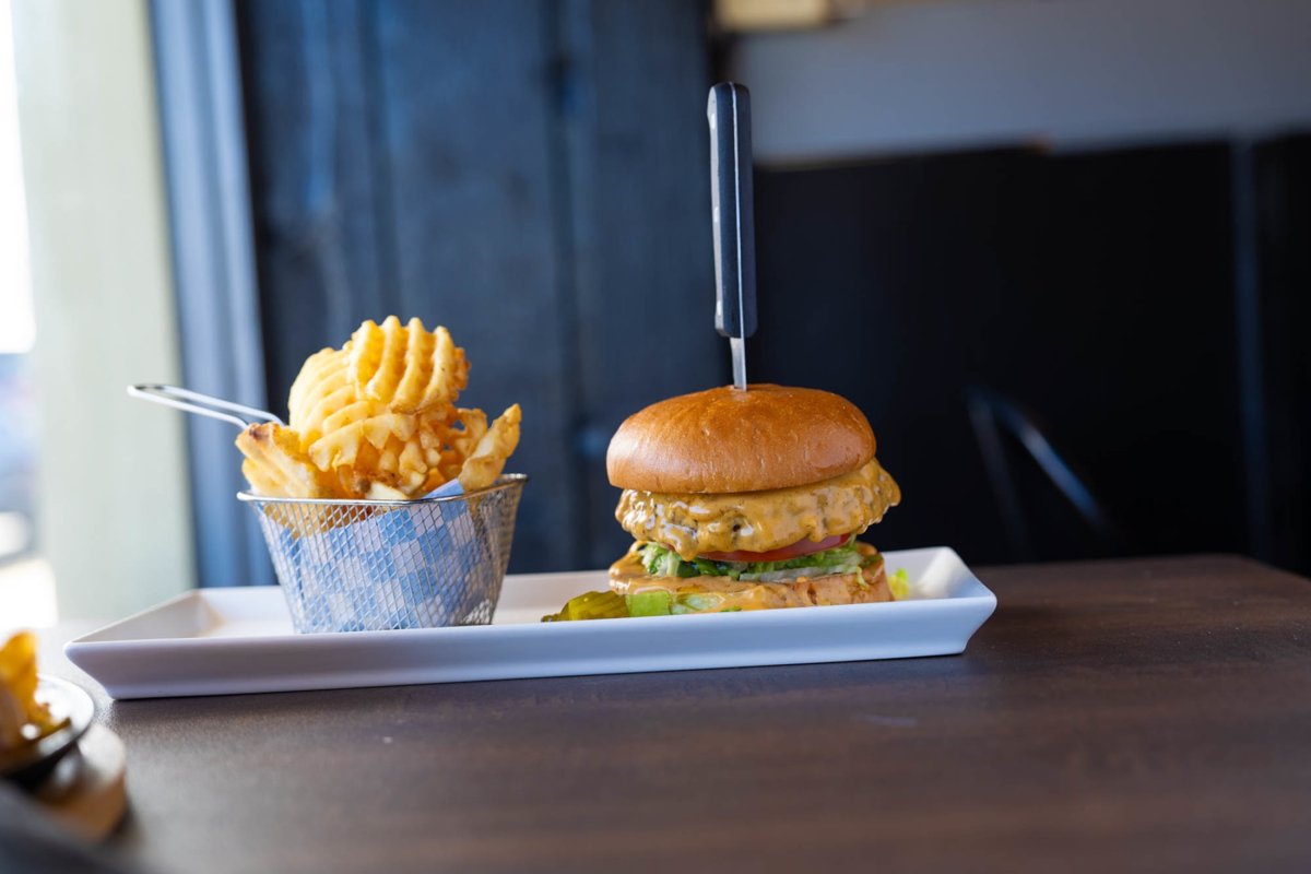 Burger and fries from Da Burger Wing Hub’s official Wahiawa website