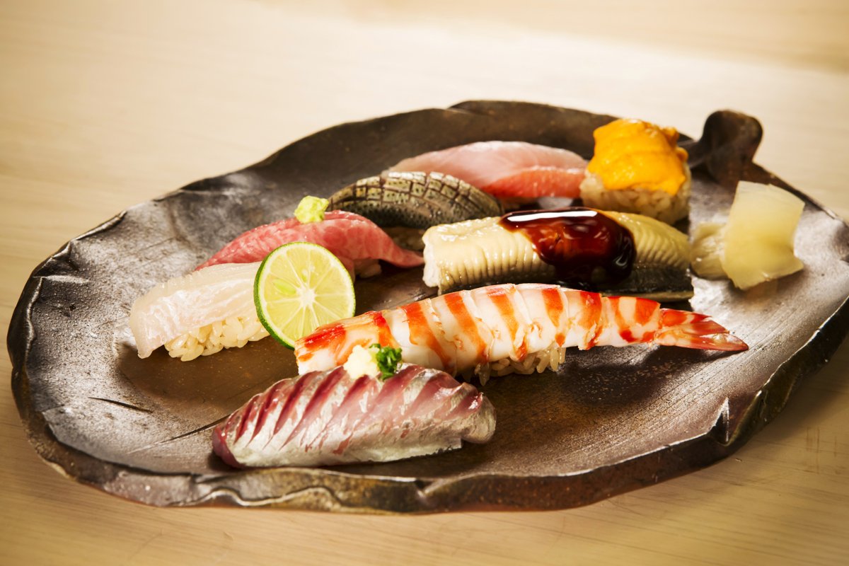 Sushi featured on the official Sushi Ginza Onodera Hawaii page